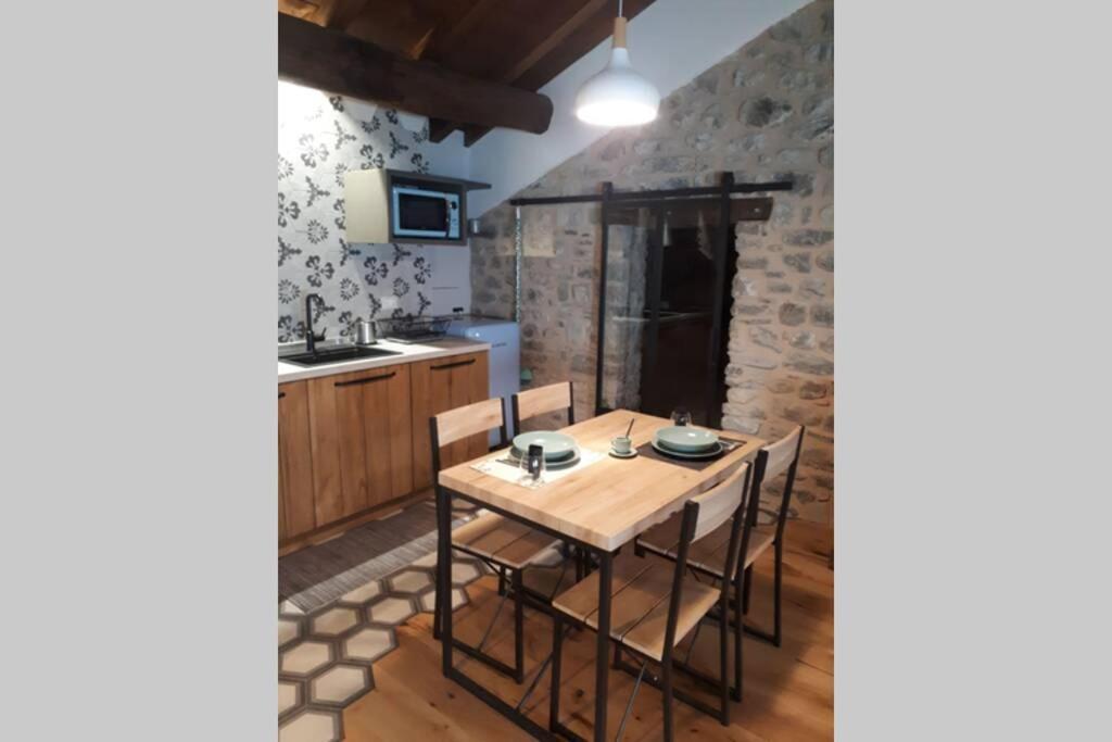 Apartamento Mimma'S Pontremoli Exterior foto